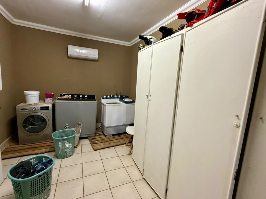 13 Bedroom Property for Sale in Bainsvlei Free State